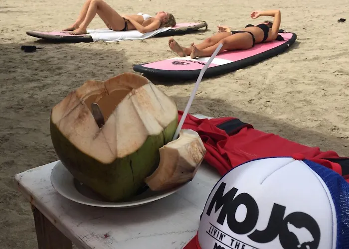 Hostal Mojosurf Camp *